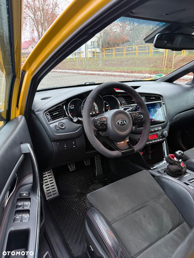 Kia Ceed 1.6 T-GDI GT-Track - 21