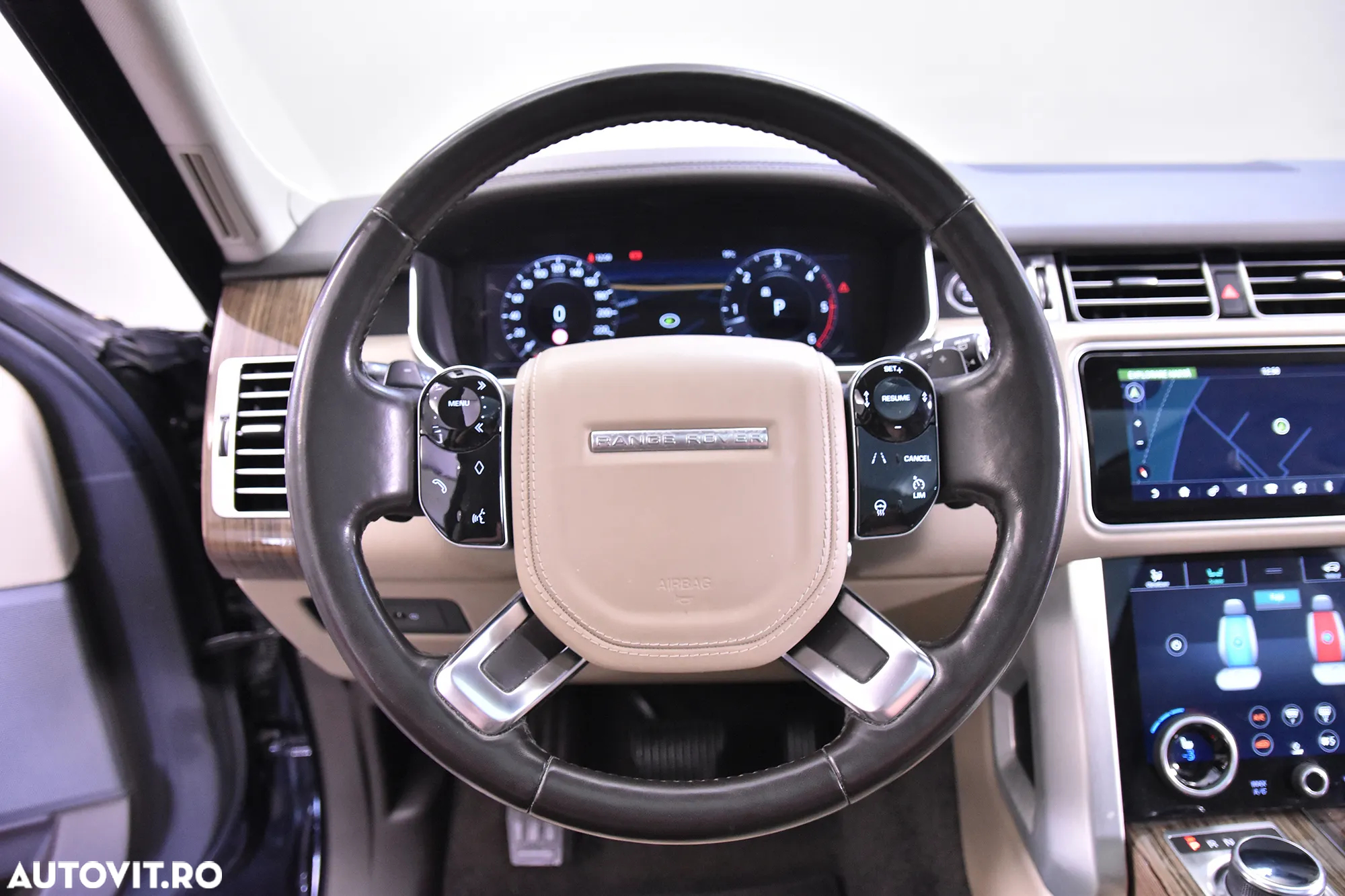 Land Rover Range Rover - 16