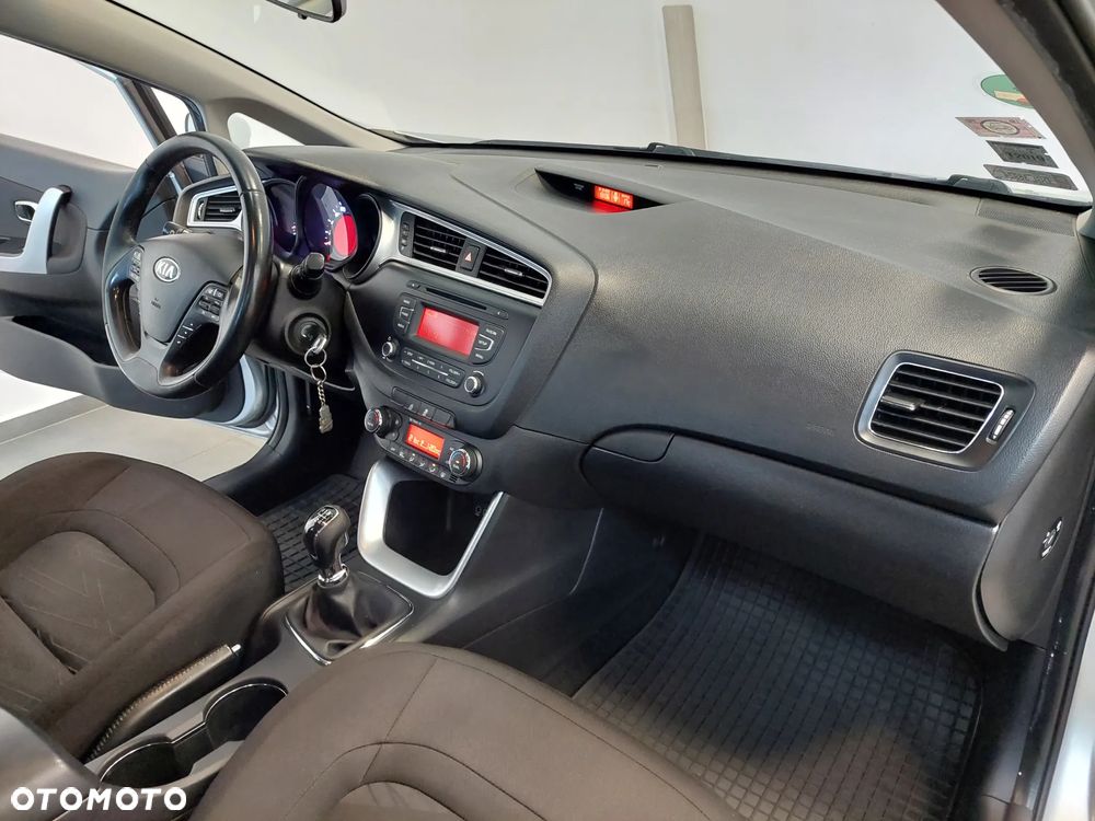 Kia Ceed 1.6 GDI M - 23