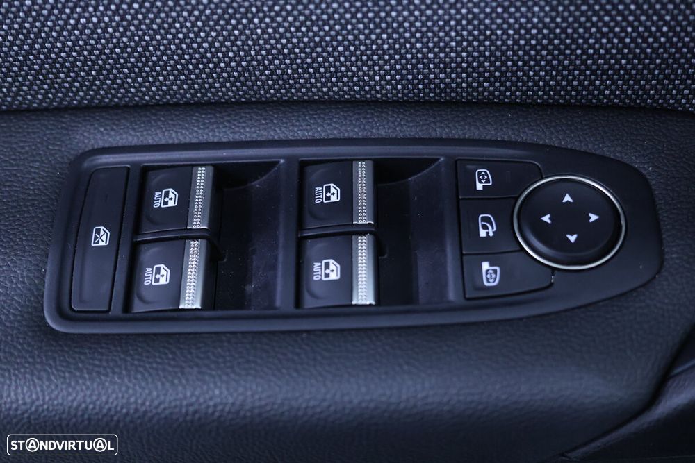 Renault Captur - 27