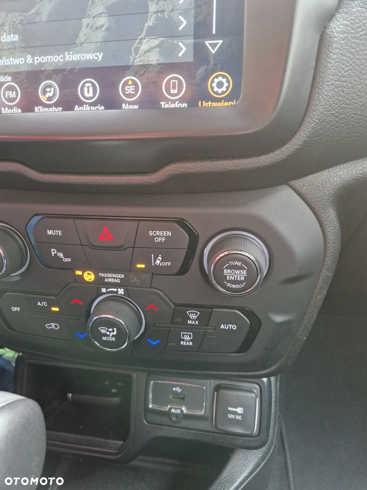 Jeep Renegade 1.6 MultiJet DSG Limited - 24