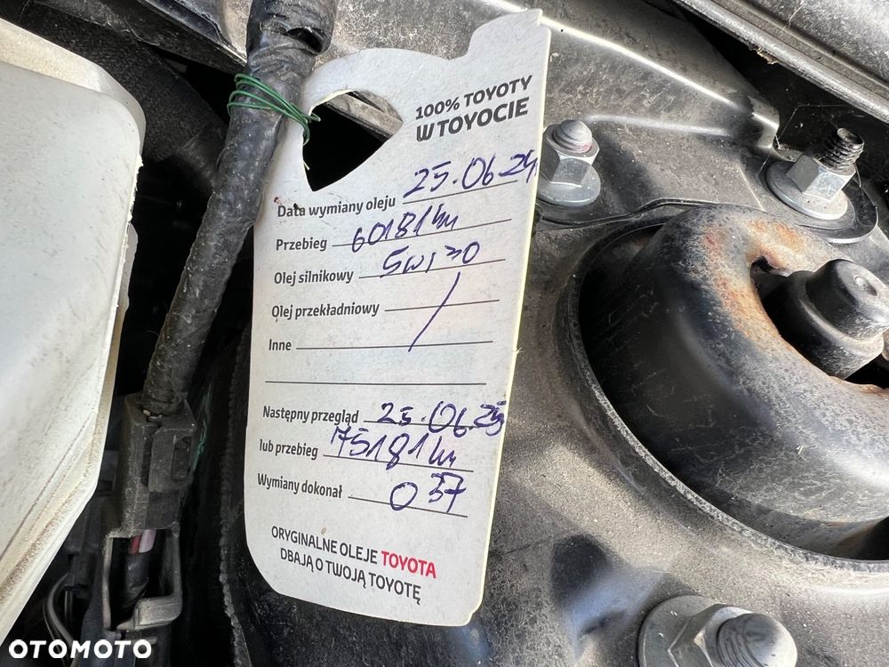 Toyota Camry 2.5 Hybrid Comfort CVT - 38