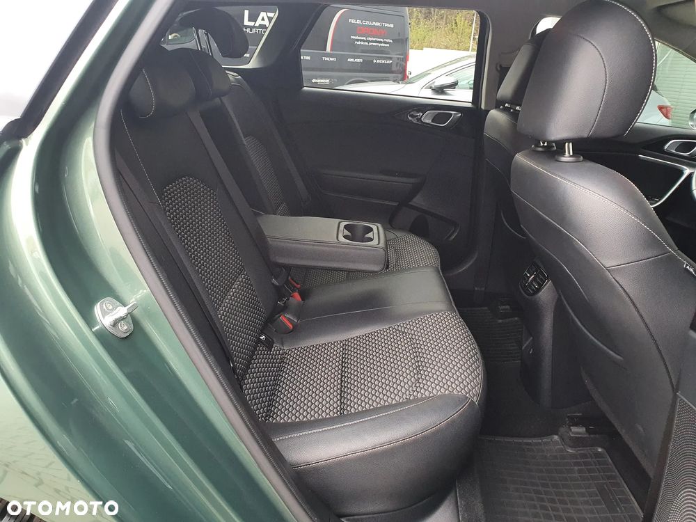 Kia Ceed 1.5 T-GDI Tribute - 24