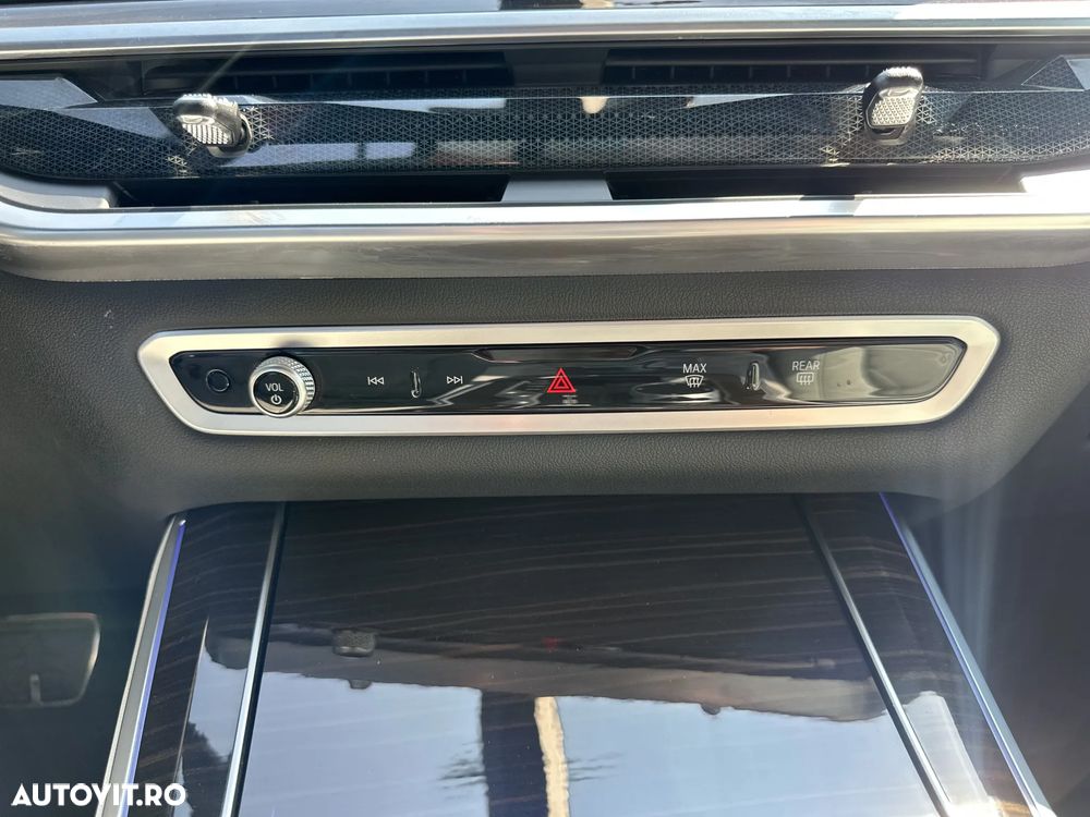 BMW X5 xDrive50e - 18
