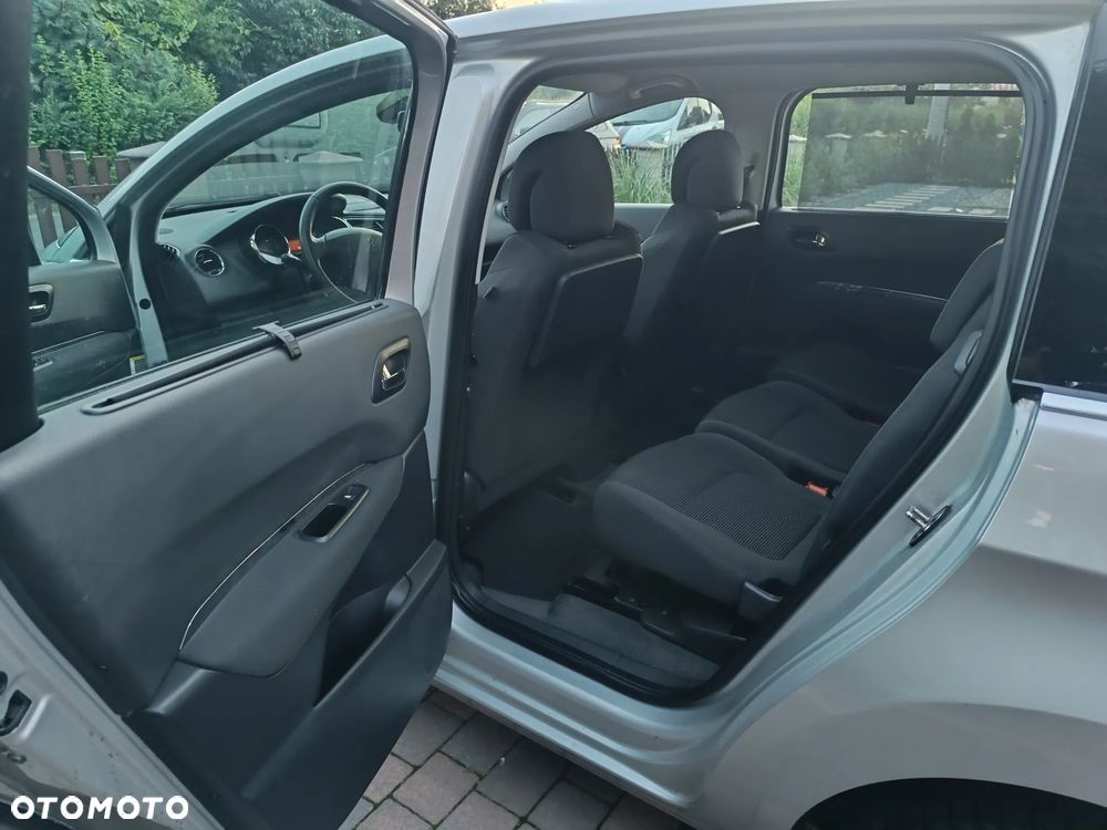 Peugeot 5008 1.6 Active 7os - 14