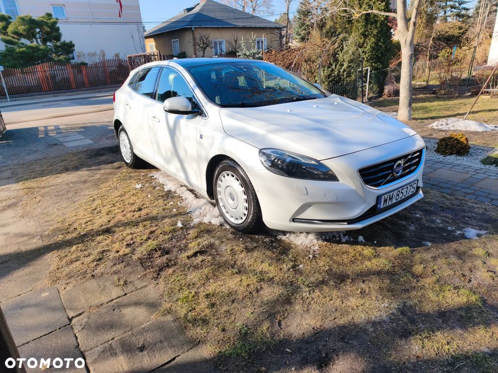 Volvo V40 D4 Drive-E Ocean Race - 9