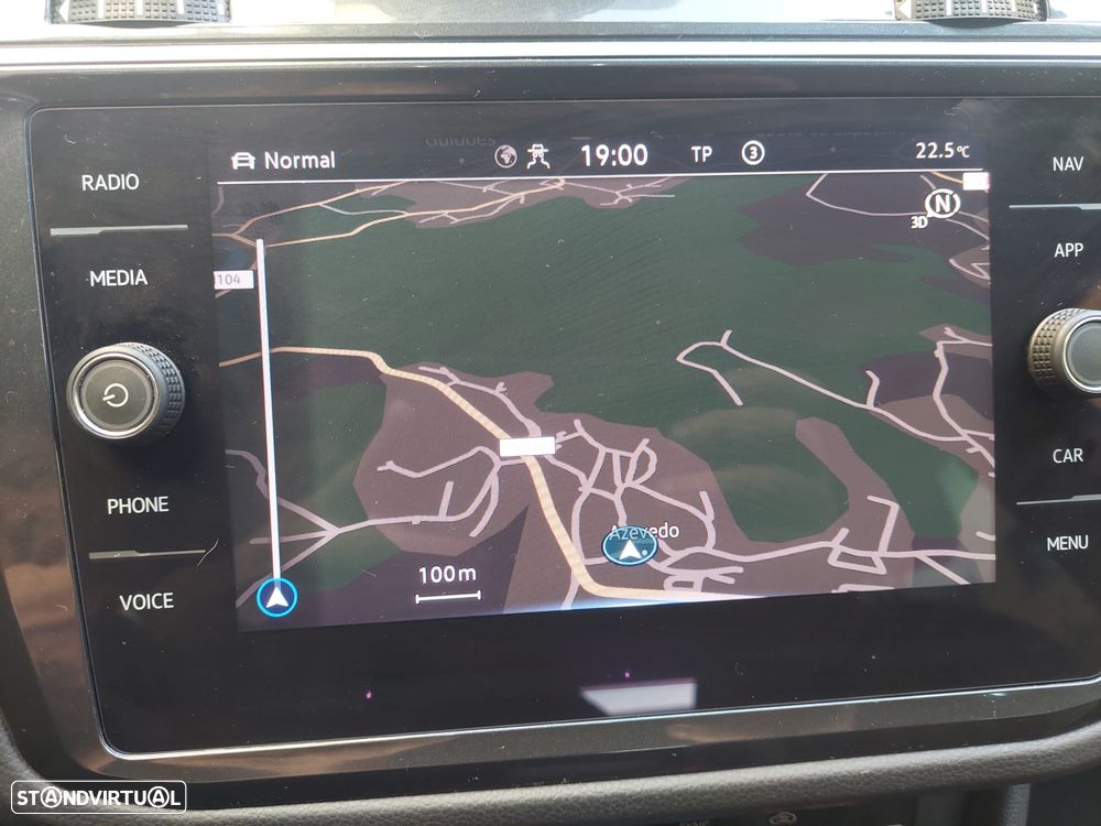 VW Tiguan 2.0 TDI R-Line DSG - 3