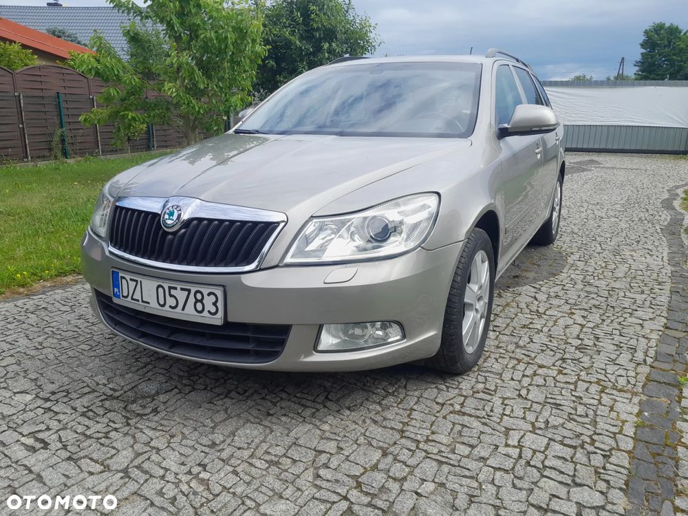 Skoda Octavia 2.0 TDI DSG Elegance - 2