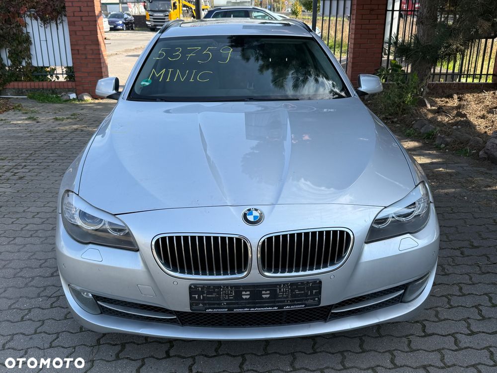 BMW 5 Series 2013 photo 2