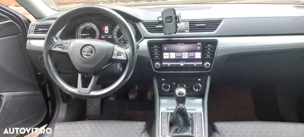 Skoda Superb 2.0 TDI AMBITION - 7