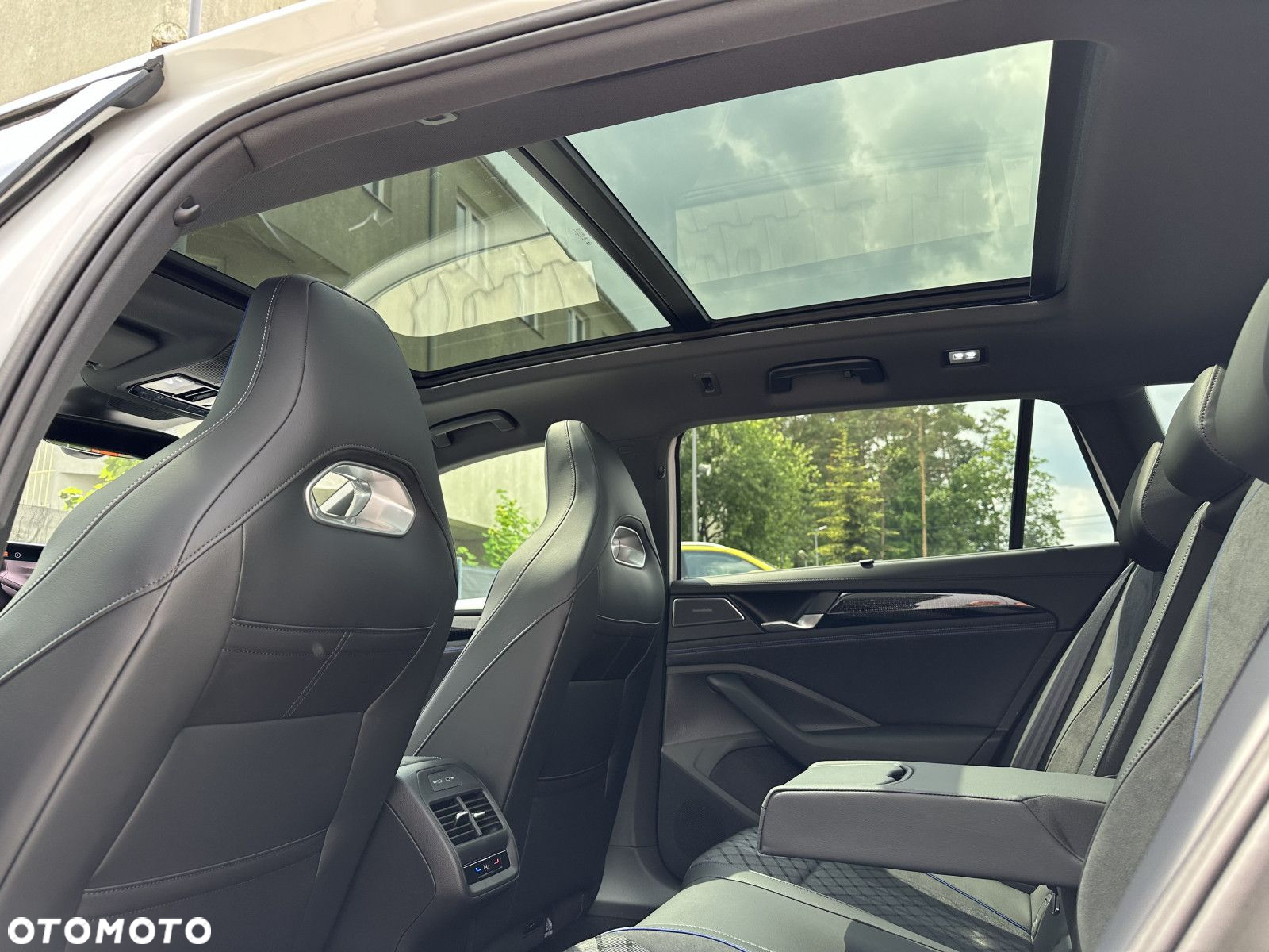 Volkswagen Passat - 18