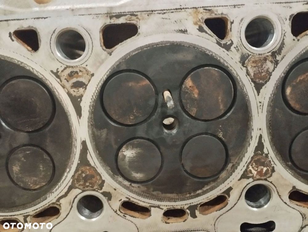 LEWA GŁOWICA SILNIKA 90352085F JEEP GRAND CHEROKEE WK2 3.0 CRD V6 - 13