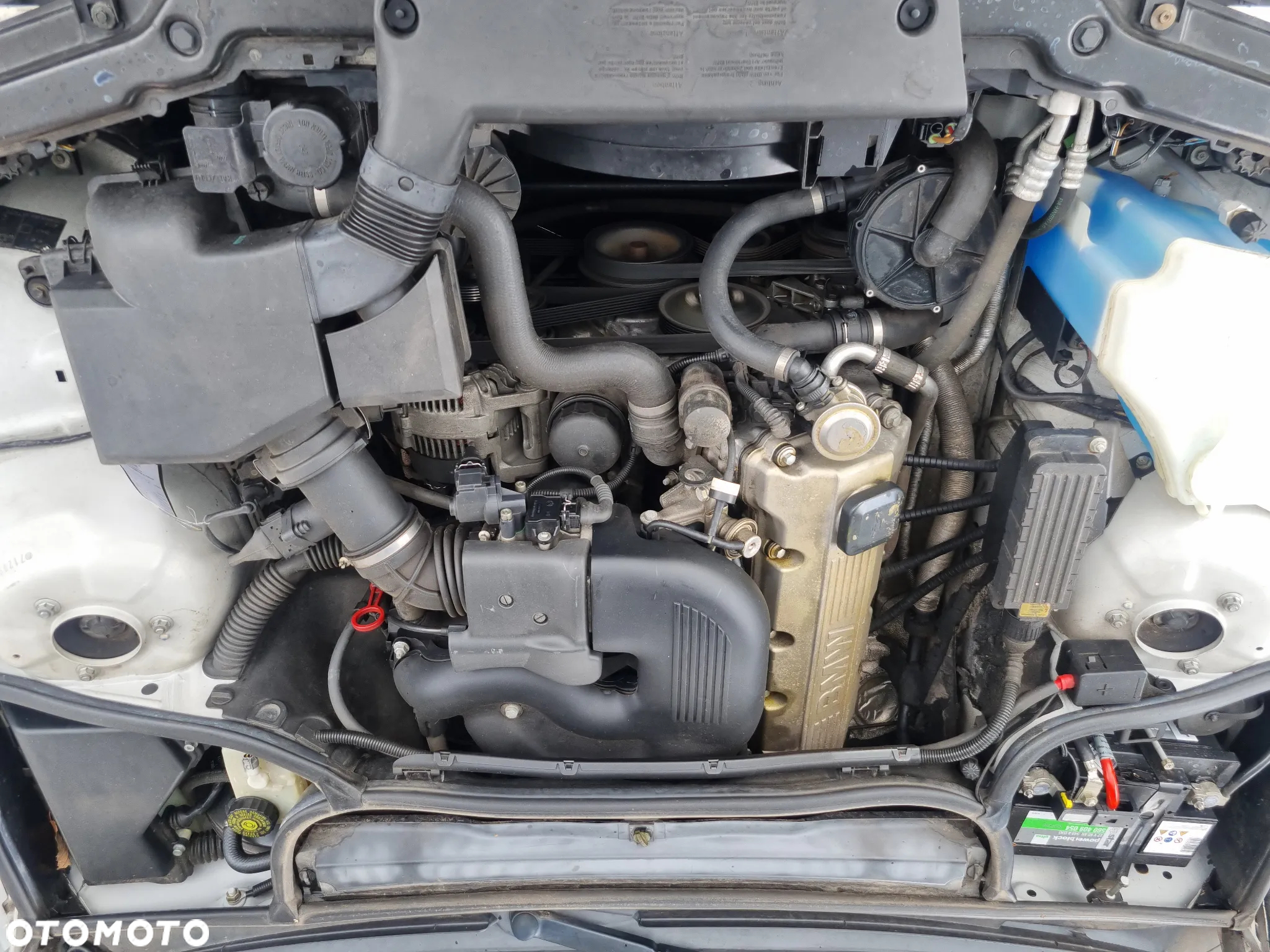 BMW Seria 3 318i - 12