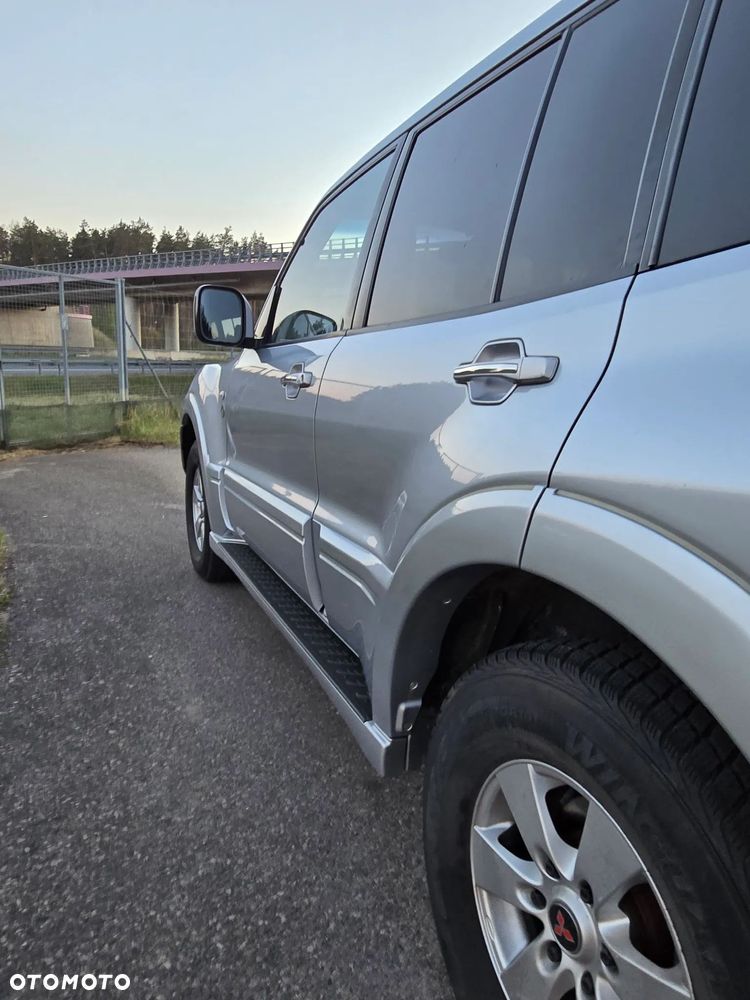 Mitsubishi Pajero 3.2 DI-D Dakar - 24