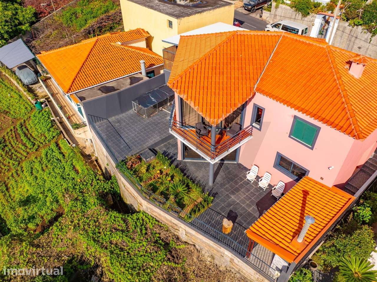Villa T4 Vista Panorâmica | Estreito de Câmara de Lobos - Grande imagem: 4/60