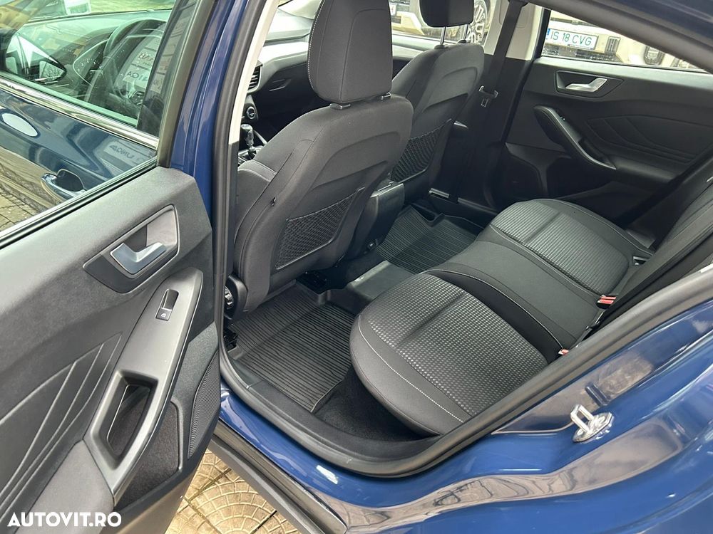 Ford Focus 1.0 EcoBoost Connected - 9