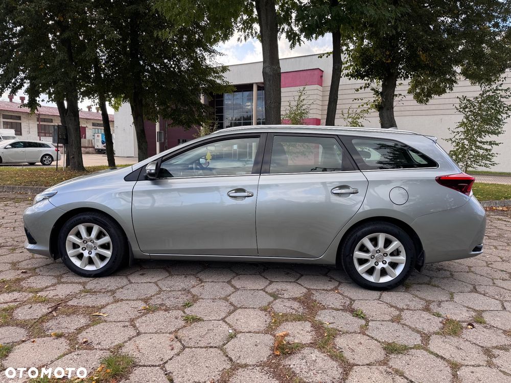 Toyota Auris 1.6 Valvematic Comfort - 11