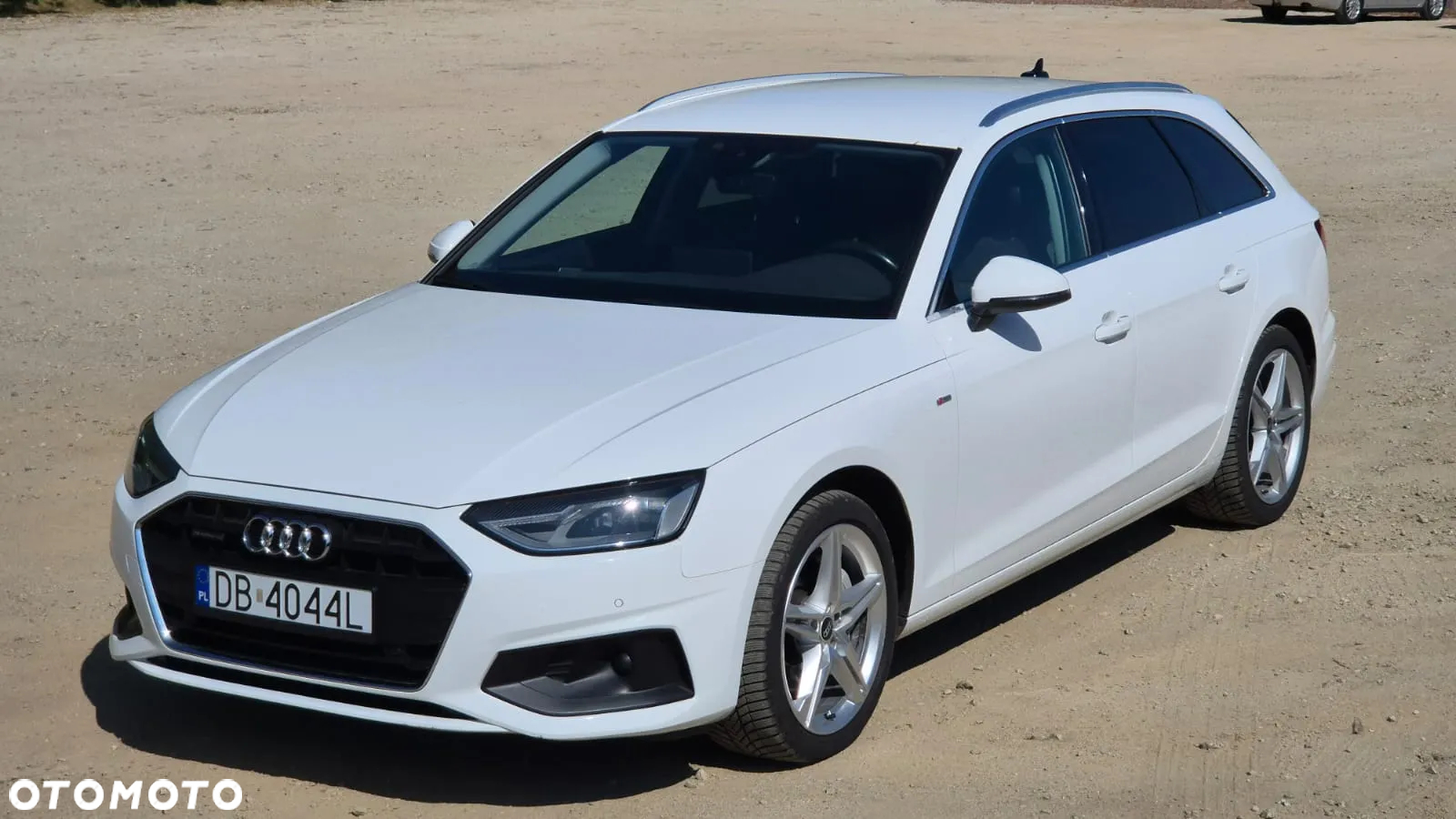 Audi A4 Avant 40 TDI quattro S tronic S line - 16