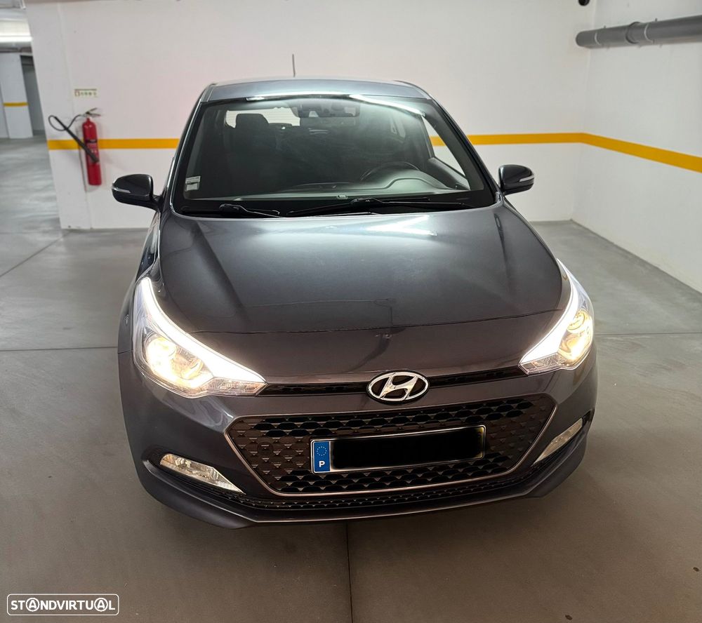 Hyundai i20 1.1 CRDi Blue Access+Bluetooth - 8