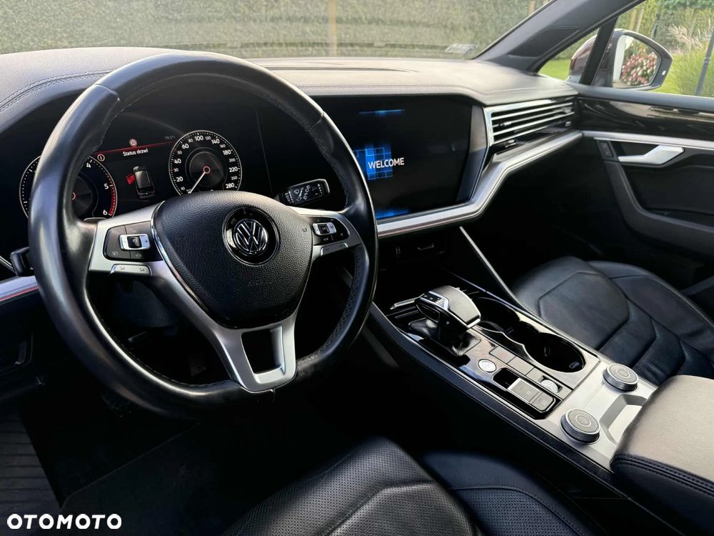 Volkswagen Touareg ver-3-0-v6-tdi-scr-4mot-elegance - 14