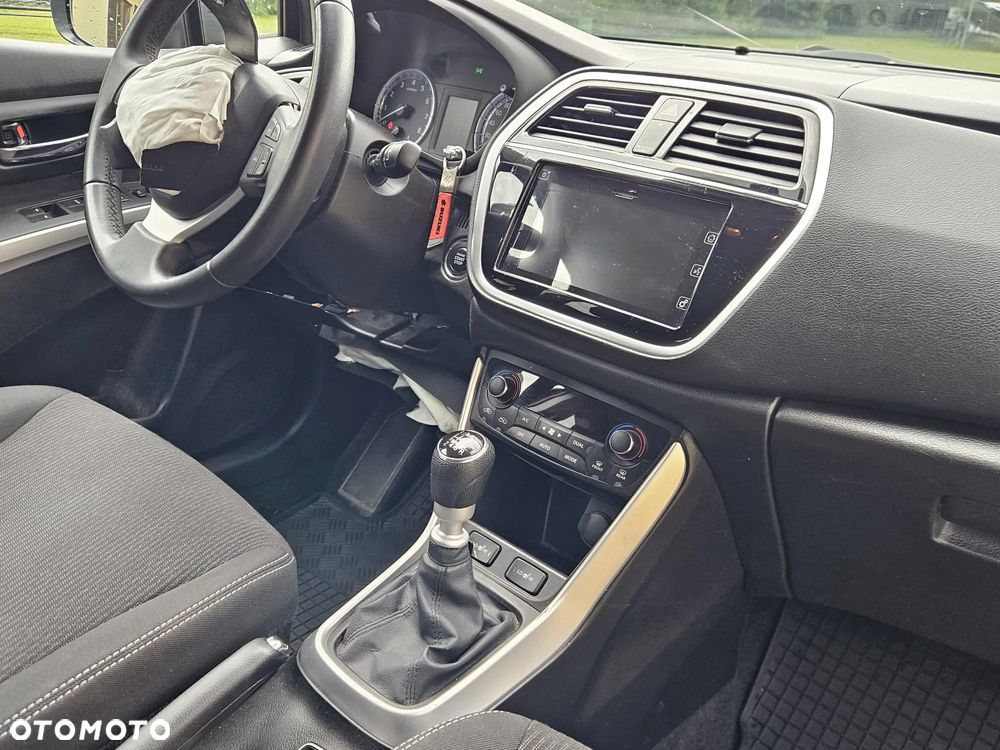 Suzuki SX4 S-Cross 1.4 T Elegance 4WD - 17