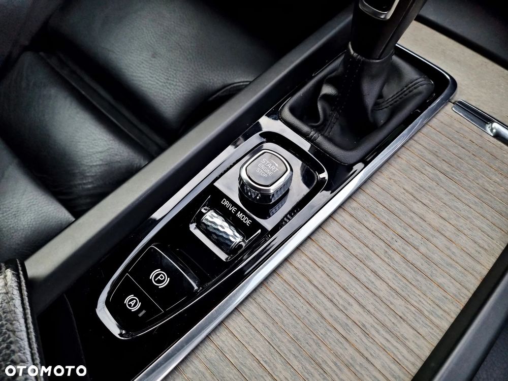 Volvo XC 60 D4 AWD Inscription - 21