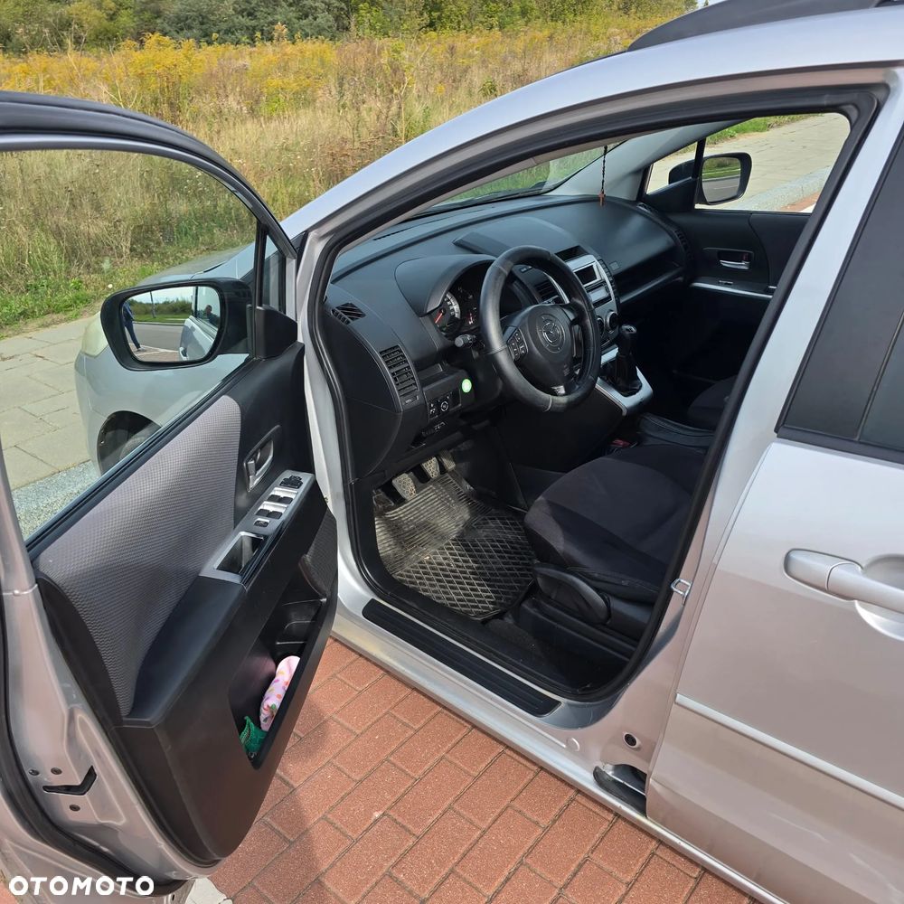 Mazda 5 - 13