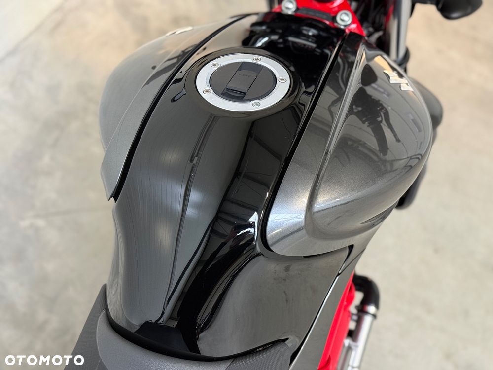 Suzuki Gladius - 19