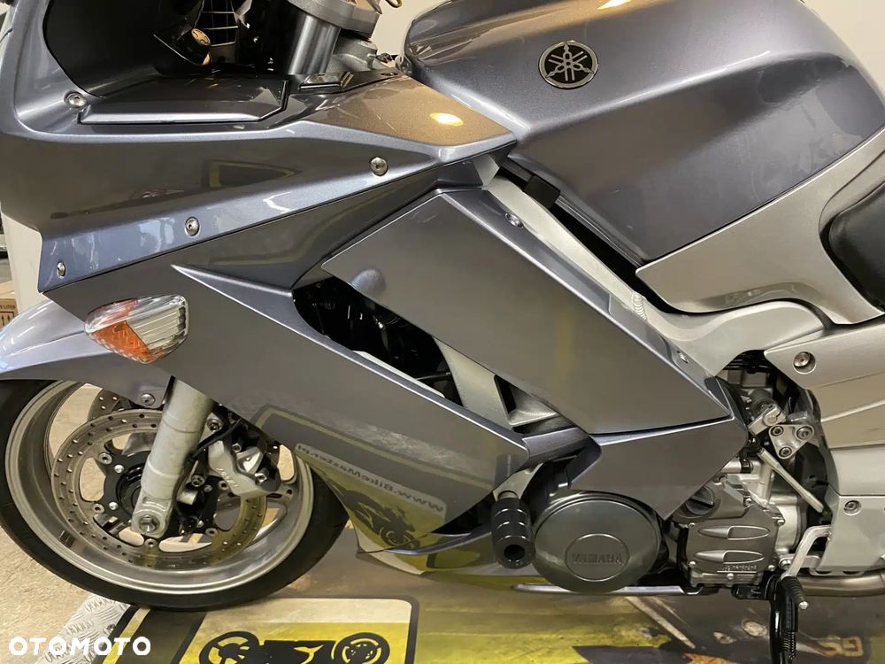 Yamaha FJR - 20