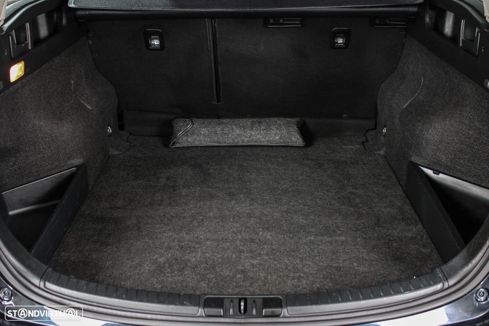 Toyota Auris Touring Sports 1.4 D-4D Comfort - 26