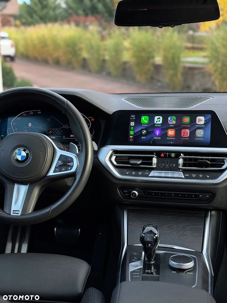BMW Seria 3 330i M Sport sport - 22