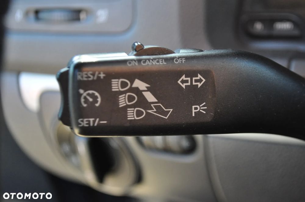 Volkswagen Golf 2.0 FSI Sportline - 14