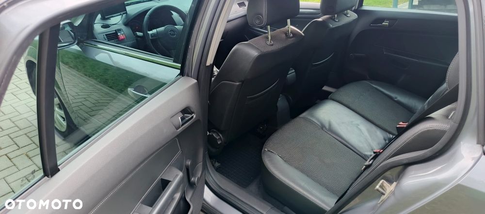 Opel Astra 2005 photo 4