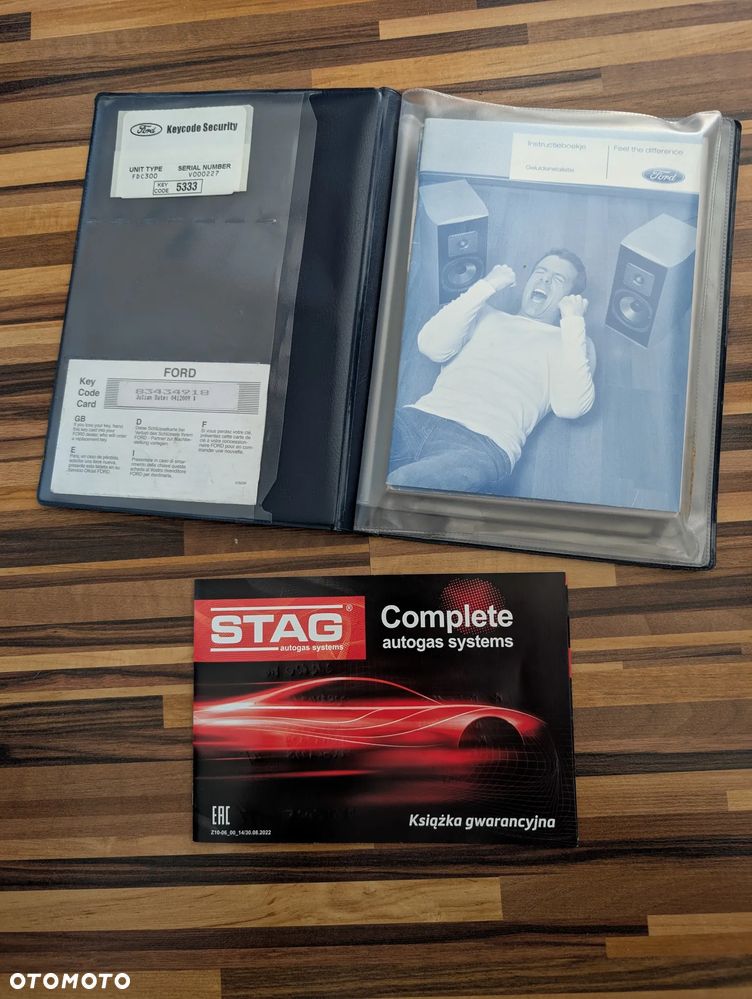 Ford Galaxy 2.0 Ghia - 12