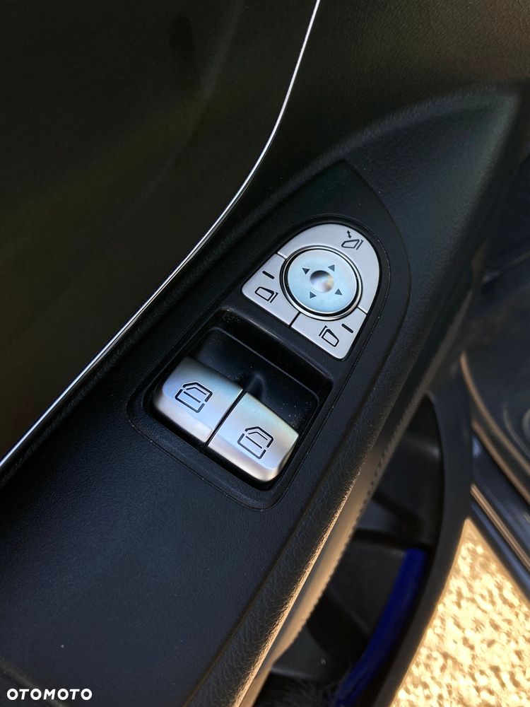 Mercedes-Benz Vito - 14