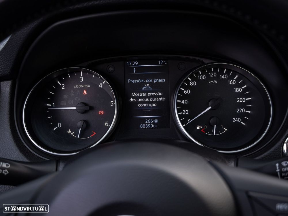 Nissan Qashqai 1.5 dCi Tekna - 27