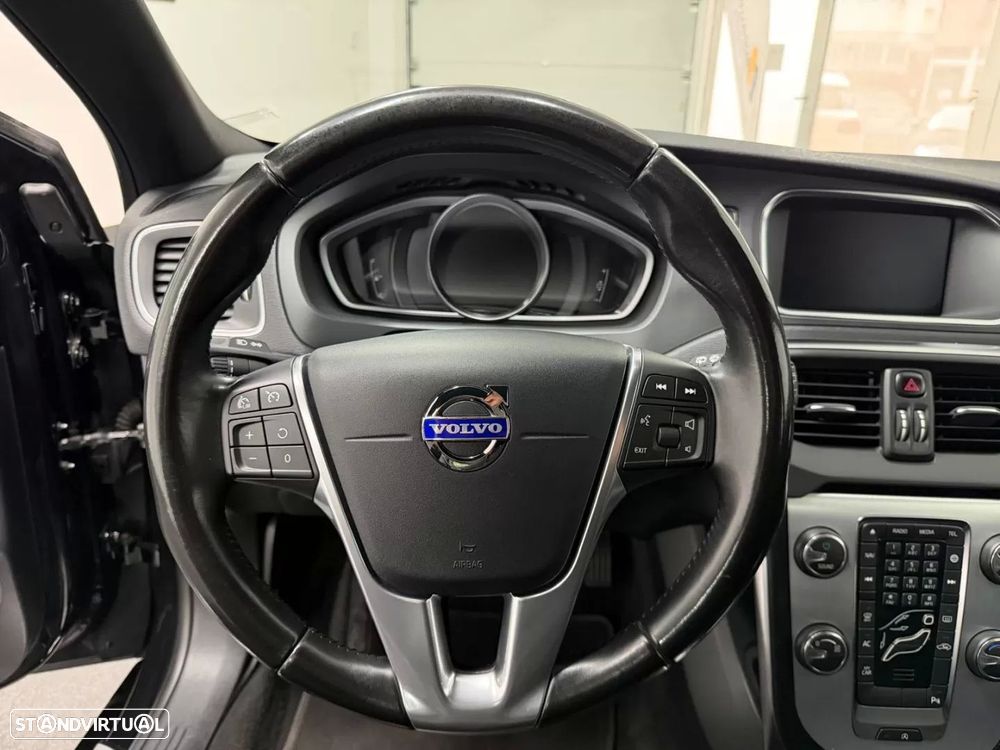 Volvo V40 1.6 D2 Volvo Ocean Race - 8