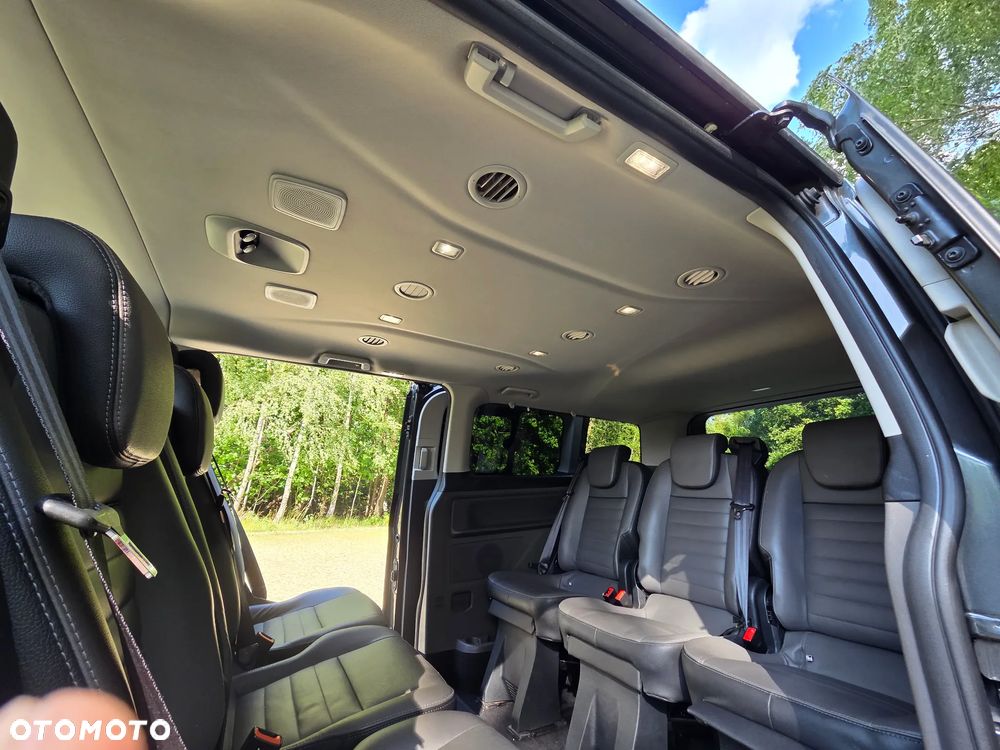 Ford Tourneo Custom - 20