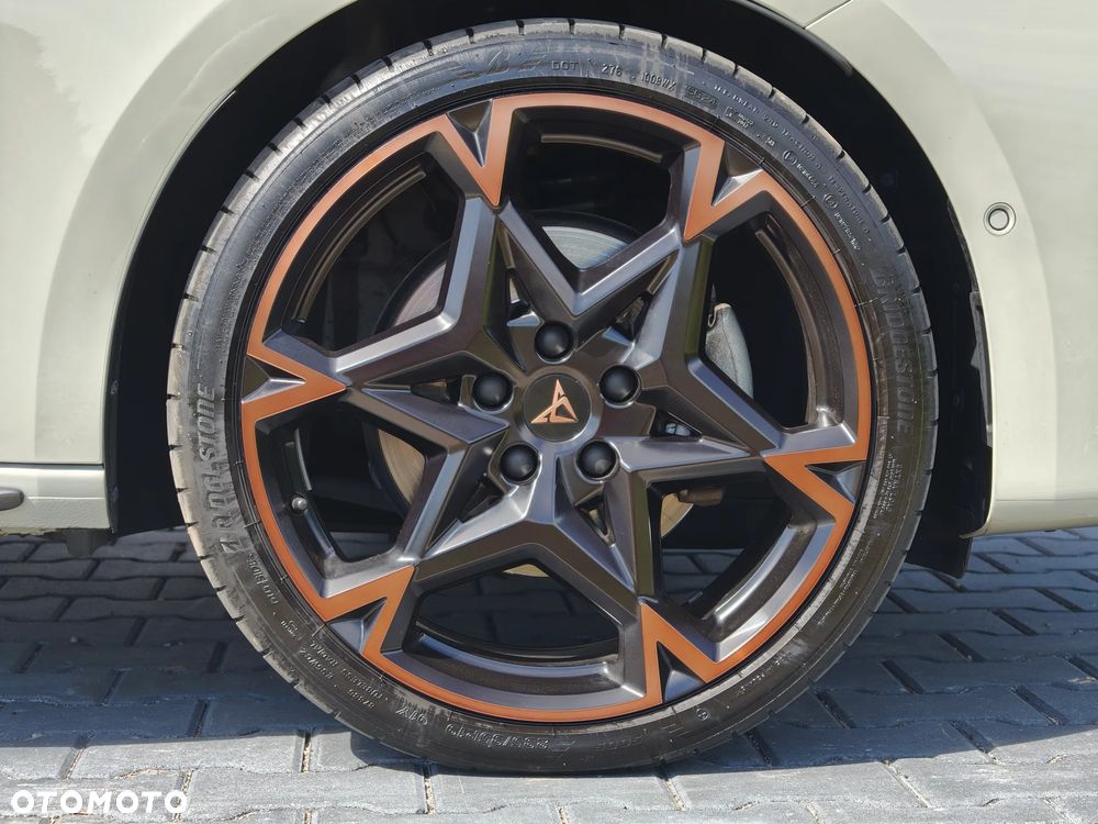 Cupra Leon 1.5 eTSI DSG - 29