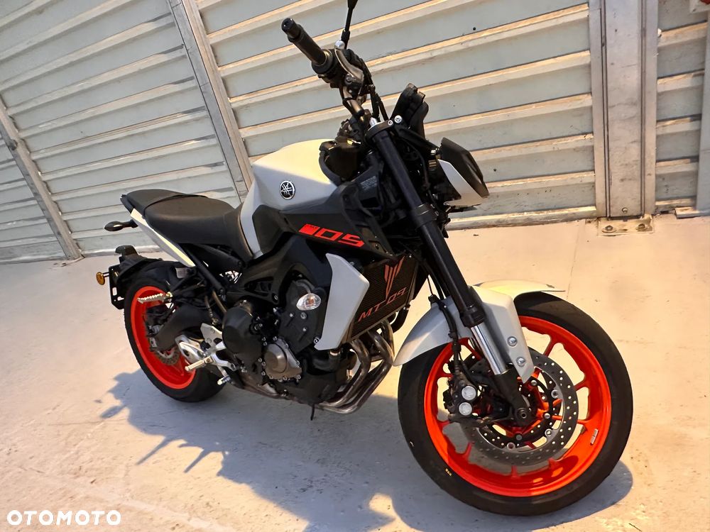 Yamaha MT - 8