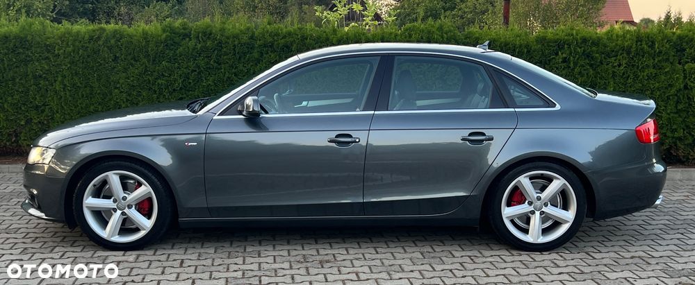 Audi A4 Limousine - 5