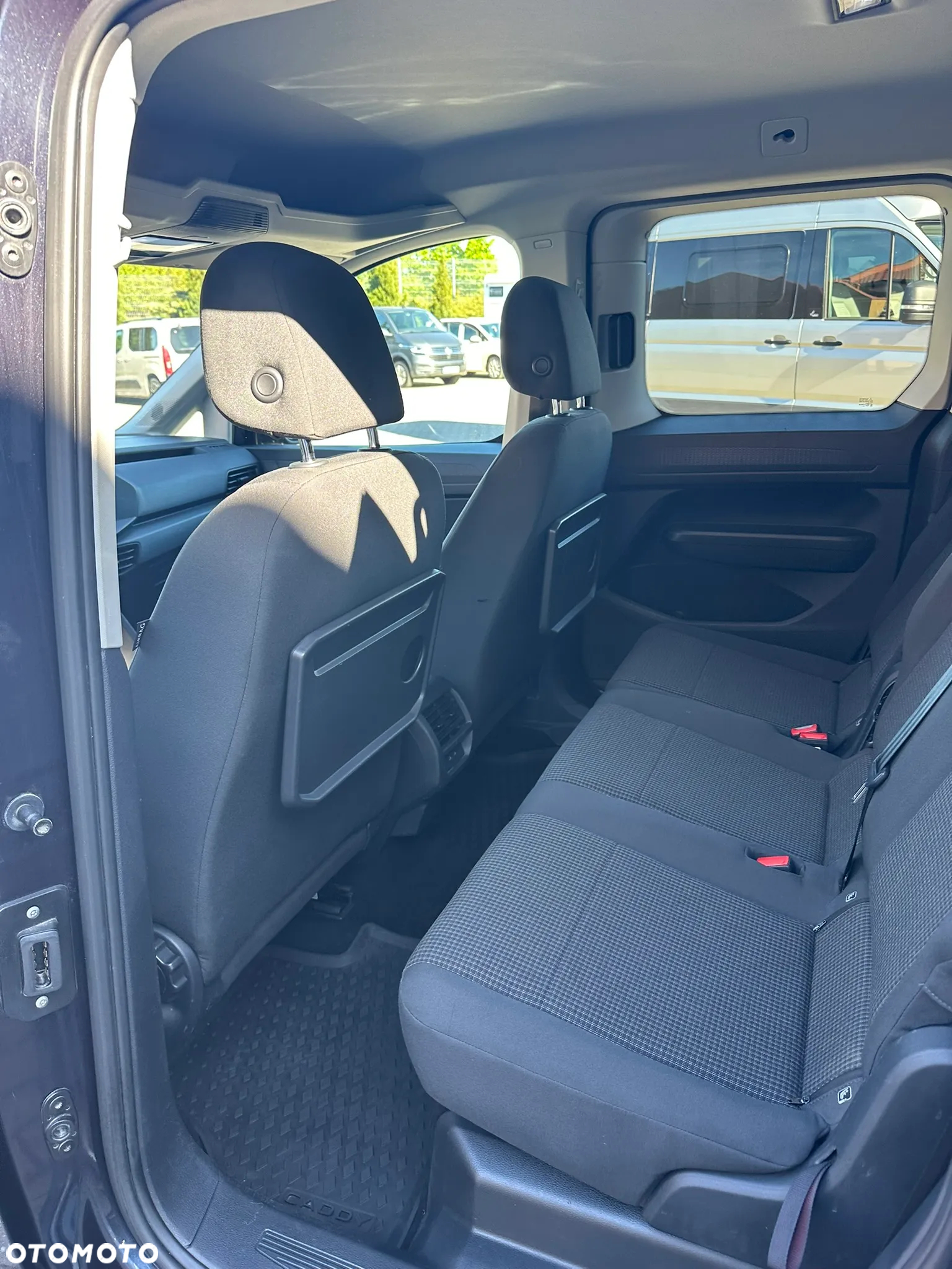 Volkswagen Caddy 2.0 TDI DSG - 15