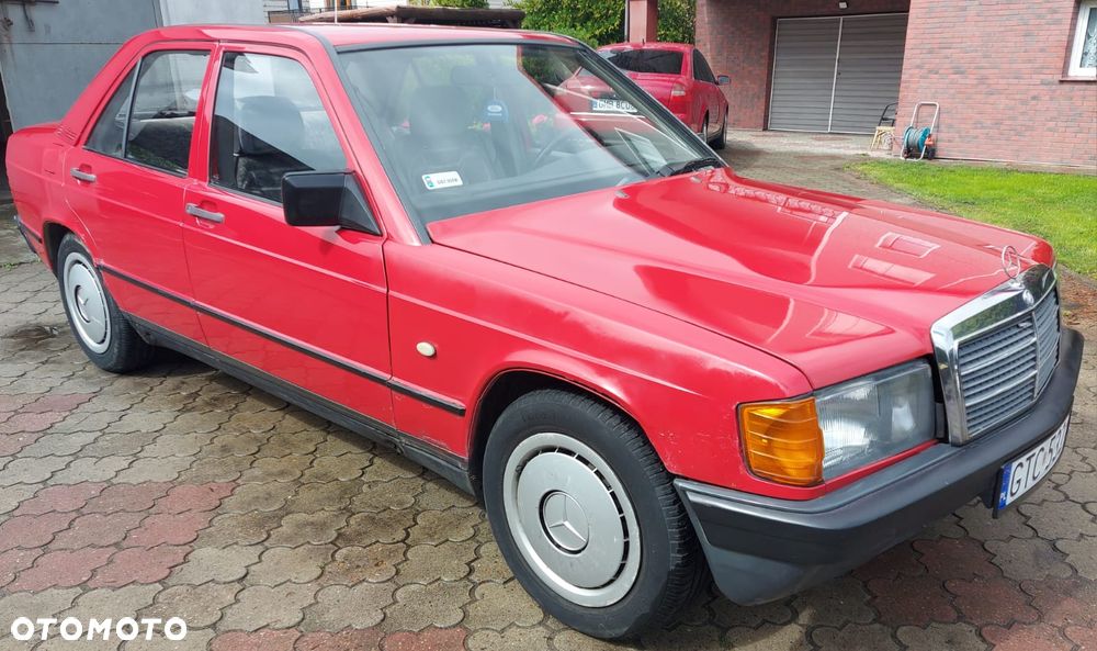 Mercedes-Benz W201 (190) - 4