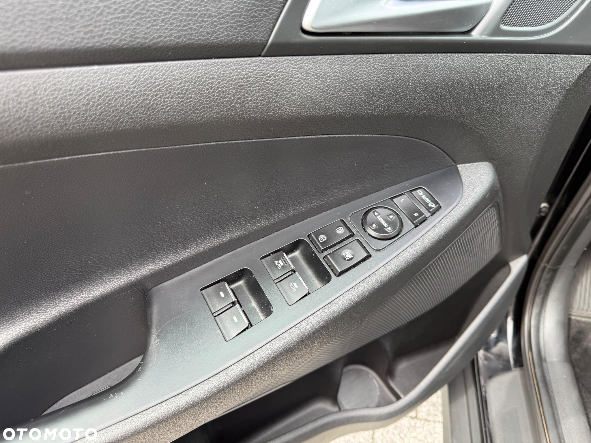 Hyundai Tucson 1.6 GDi 2WD Premium - 20