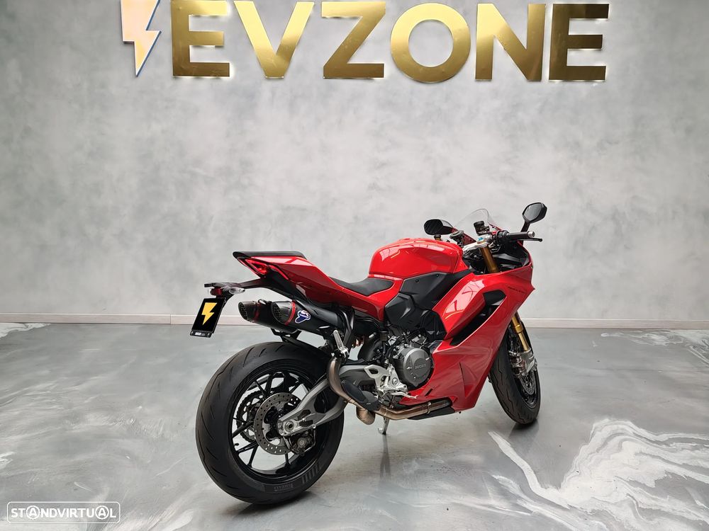 Ducati Panigale V2 S - 6
