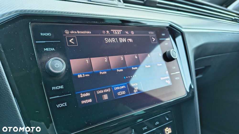 Volkswagen Passat Variant - 23