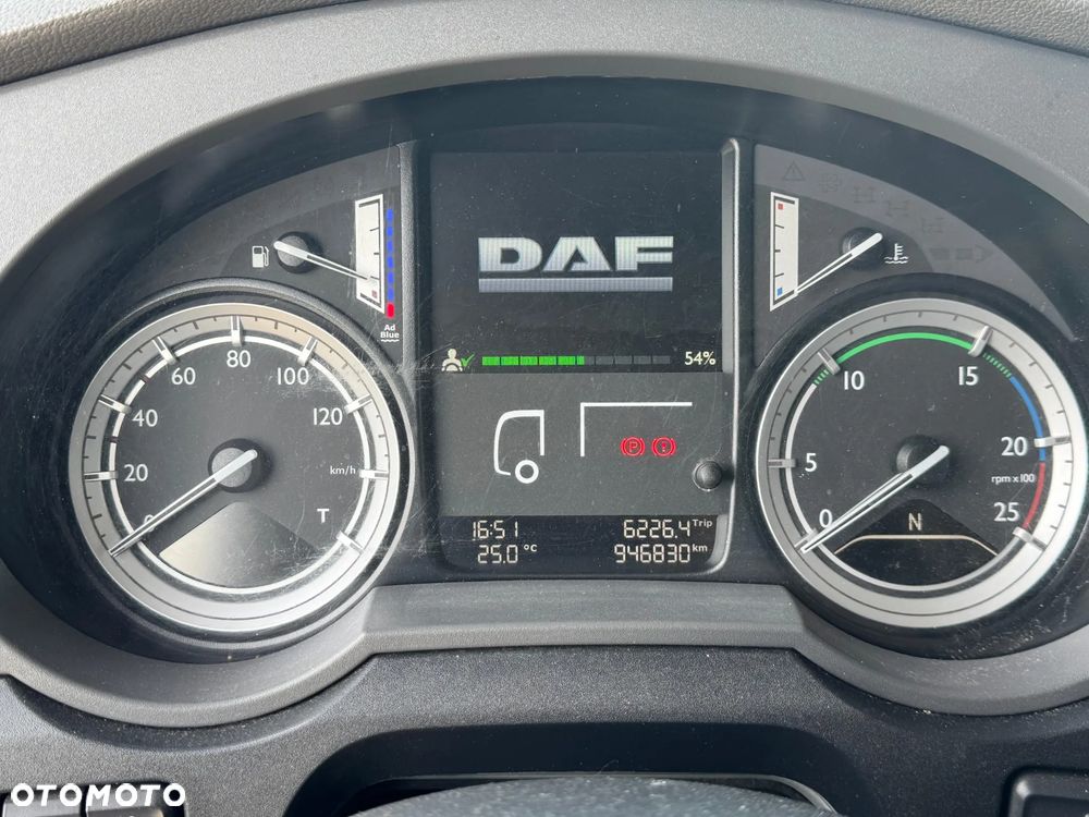 DAF XF 106 460 przedlift - 19