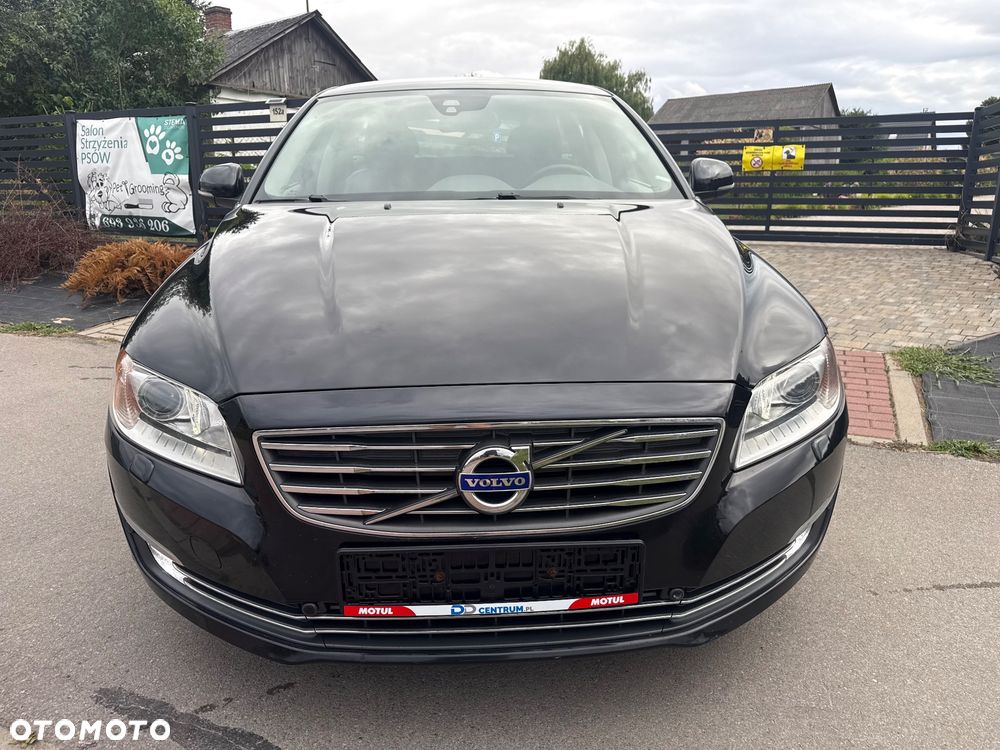 Volvo V70 D5 AWD Dynamic Momentum - 4
