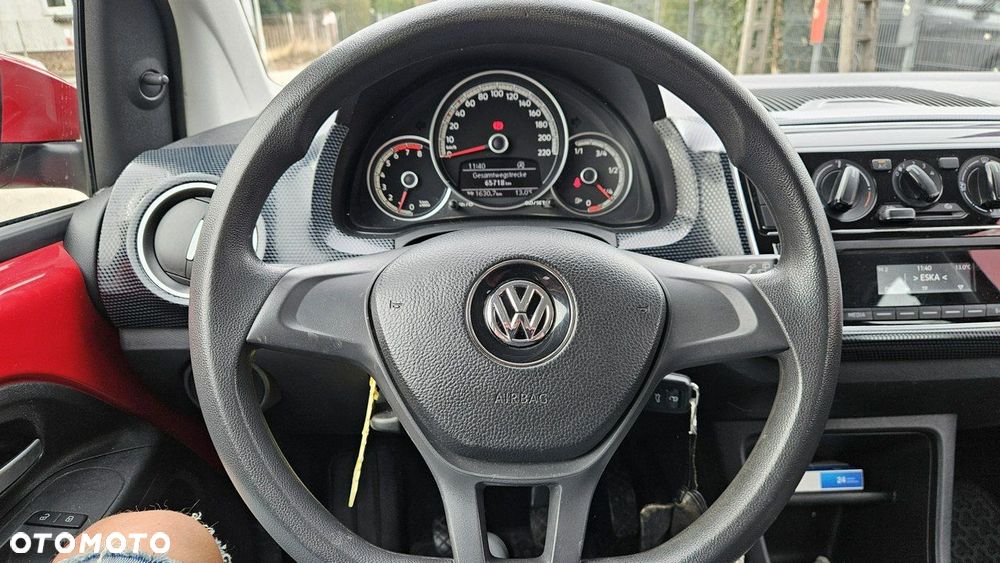 Volkswagen up! 1.0 move - 15