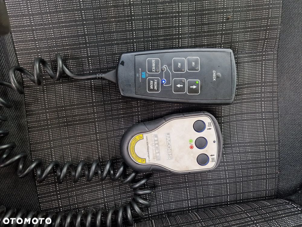 Mercedes-Benz Sprinter - 12